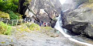Banasuramala-Meenmutty-Waterfalls